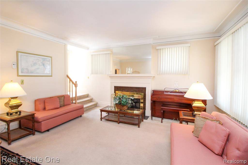 Highland Park, MI 48203 3539,118 Massachusetts Street