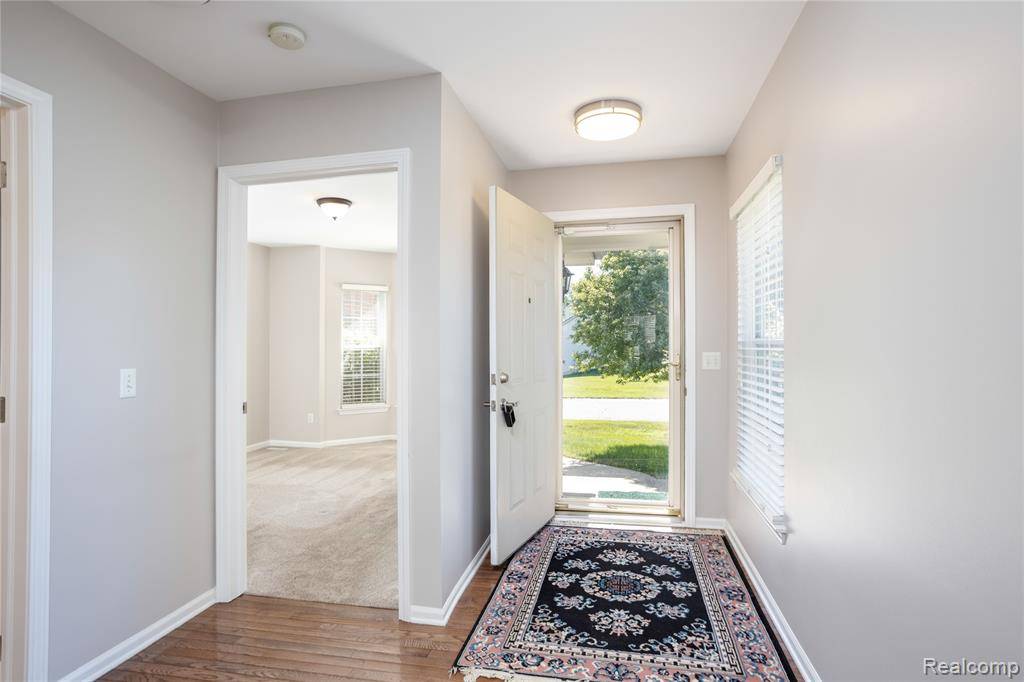 Grand Blanc, MI 48439 9474,5959 Augusta Lane