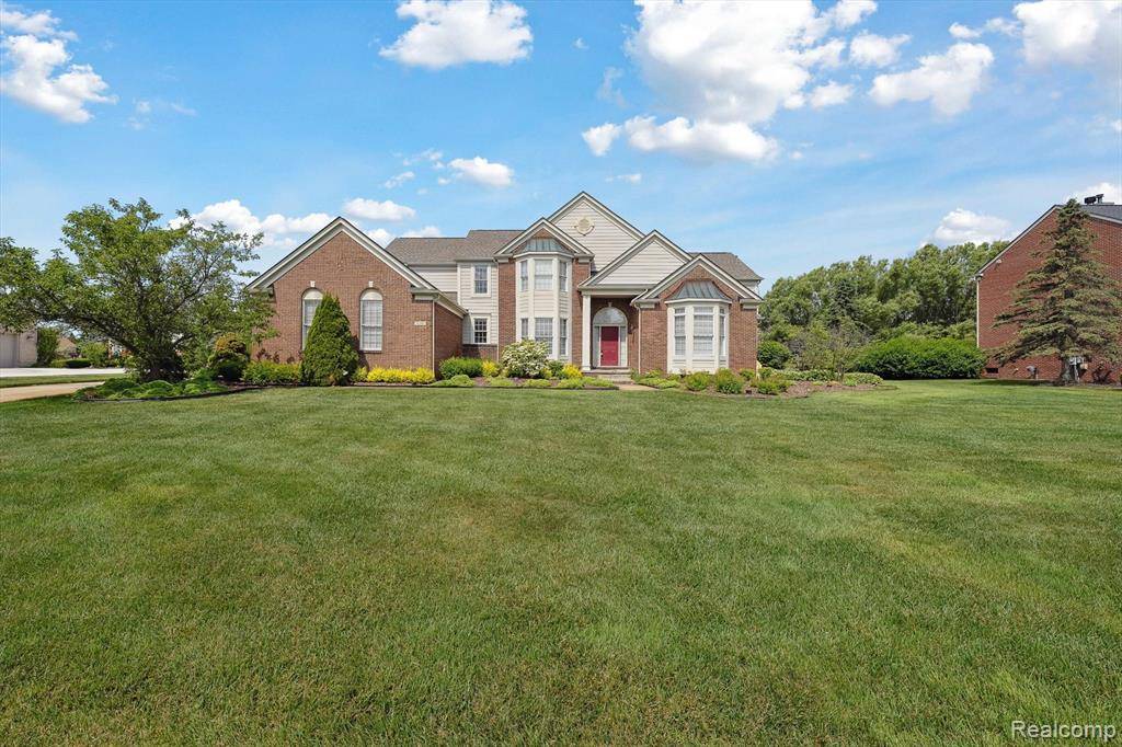 Plymouth, MI 48170 6359,11201 Fellows Creek Drive