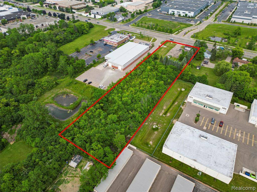 Clarkston, MI 48326 2434,2137 N Opdyke Road