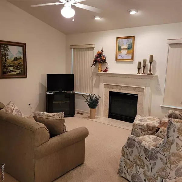 Taylor, MI 48180 9324,22865 Woodcreek Drive