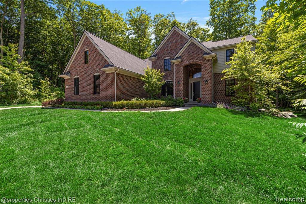 Northville, MI 48168,16463 Constance Court