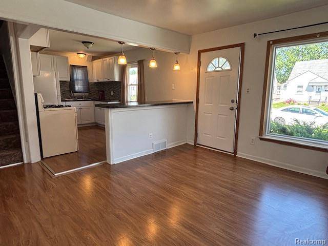 Roseville, MI 48066 2150,29851 Quinkert Street