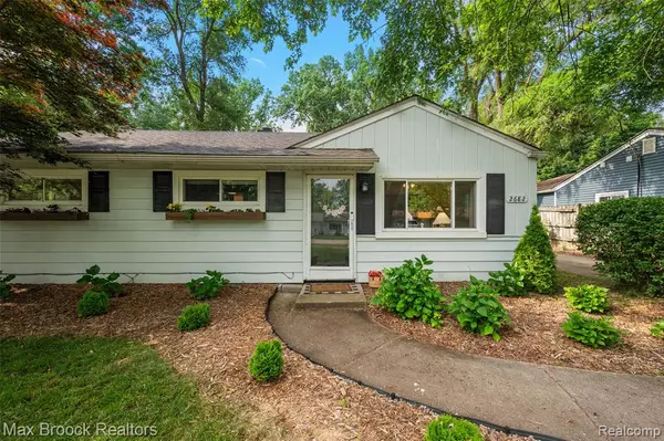 Auburn Hills, MI 48326 1902,2682 Genes Drive