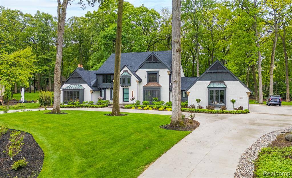 163 MANORWOOD Drive, Bloomfield Hills, MI 48304 2134