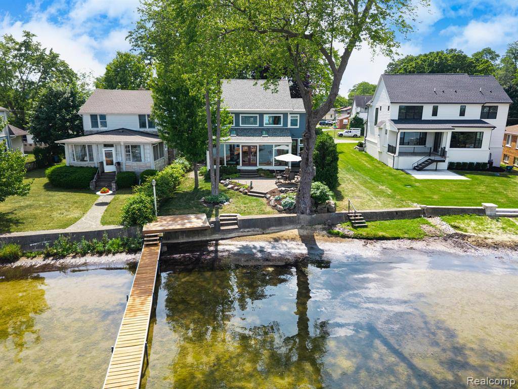 775 Lyle Drive, Waterford, MI 48327 3052