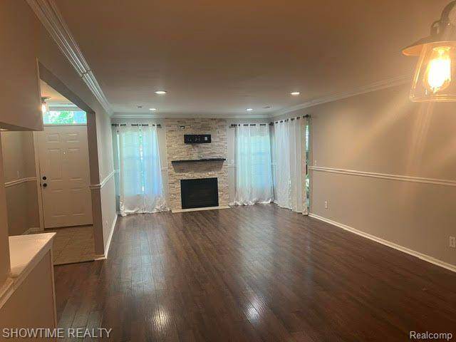 Shelby Twp, MI 48316 5062,56202 CHESAPEAKE Trail