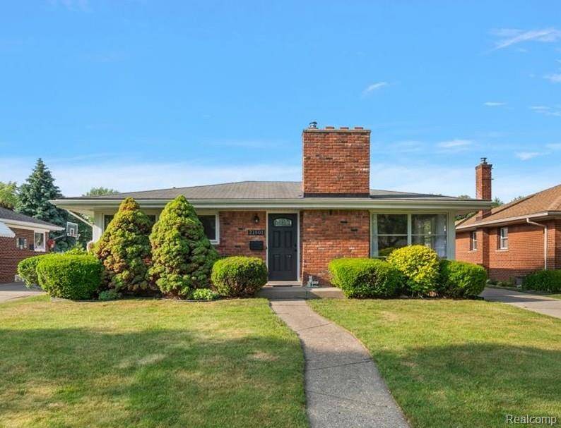 21901 Lakeland Street, Saint Clair Shores, MI 48081 3757