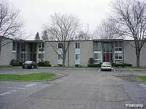 4030 W 13 Mile Road, Royal Oak, MI 48073 6630