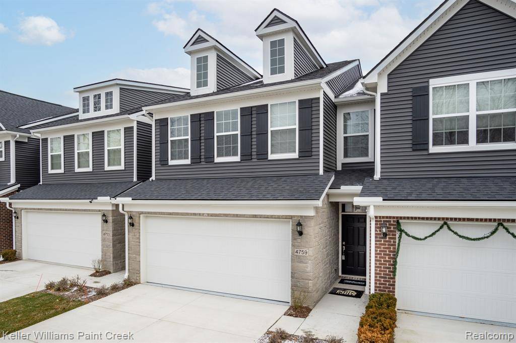 Lake Orion, MI 48359 2080,4759 Glenora Drive