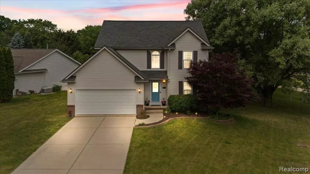 315 Valleyview Drive, Linden, MI 48451 8613