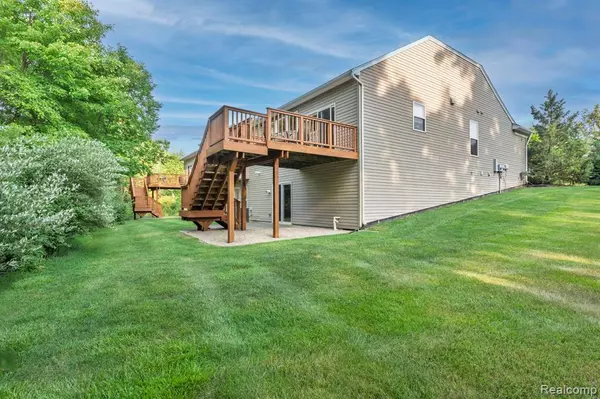 Howell, MI 48843 9222,601 Acadia Court