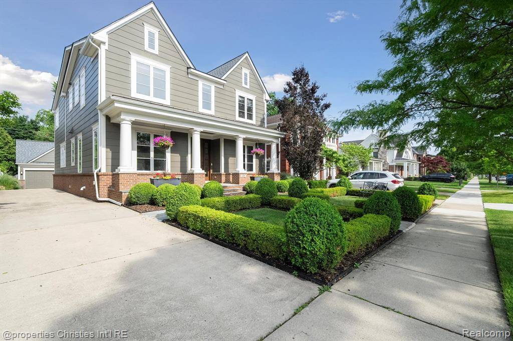 1387 Pierce Street, Birmingham, MI 48009 3648