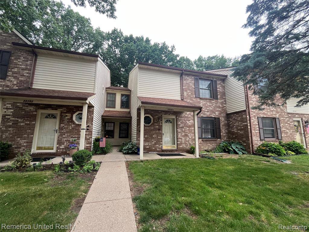 35754 Castlewood Court, Westland, MI 48185 6692