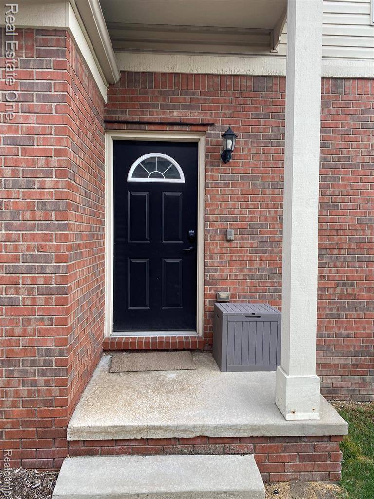 Warren, MI 48092 6305,29337 Woodpark Circle