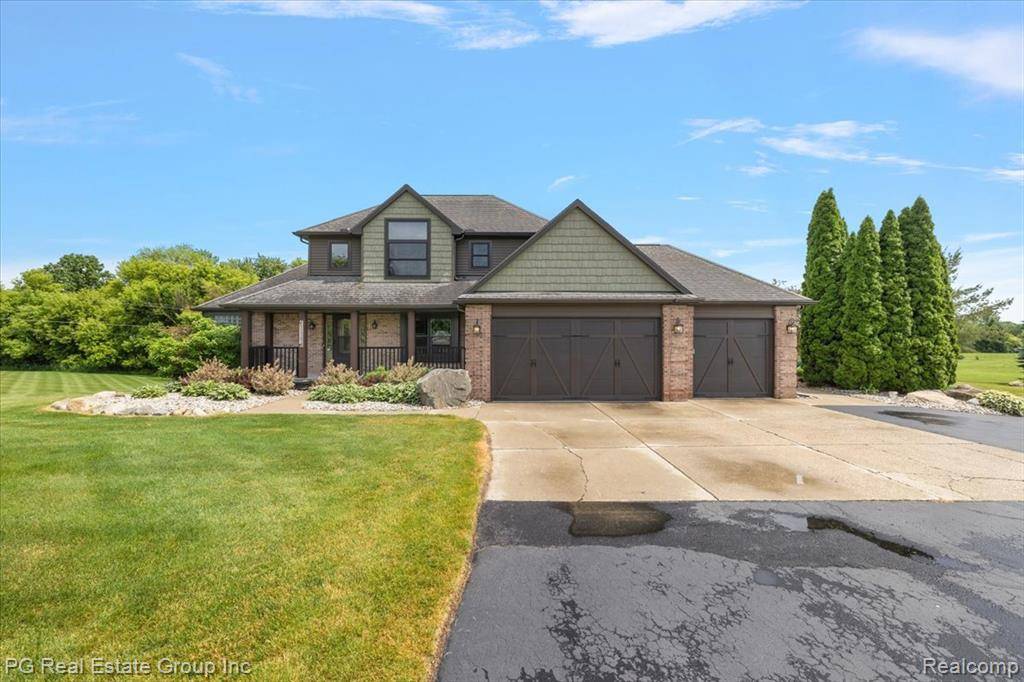 Ortonville, MI 48462 9786,4888 Oakwood Road