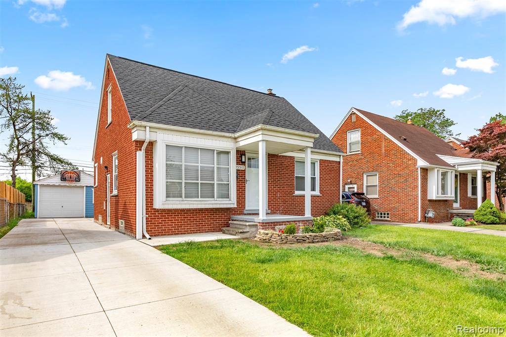 25545 OAKLAND Drive, Dearborn Heights, MI 48125 1011