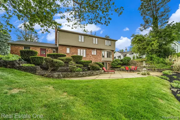 Farmington Hills, MI 48334 4155,29020 Wellington Street