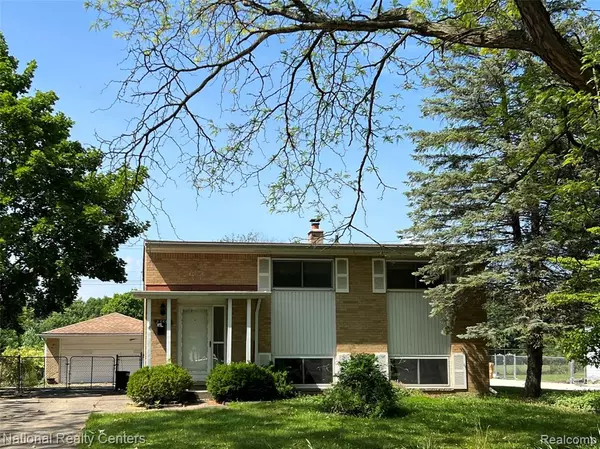 Rockwood, MI 48173 1224,23556 Candace Drive