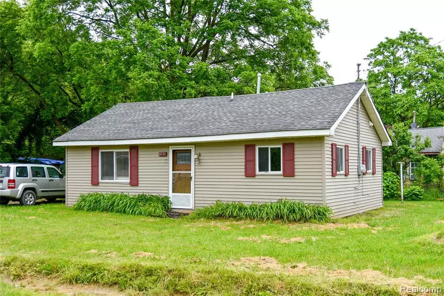 8136 Nixon Avenue, Mount Morris, MI 48458 1310