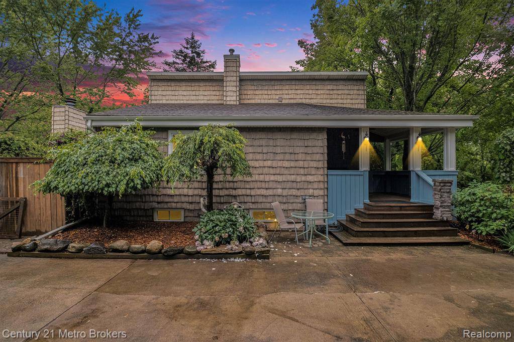 6428 W Court Street, Flint, MI 48532 5334
