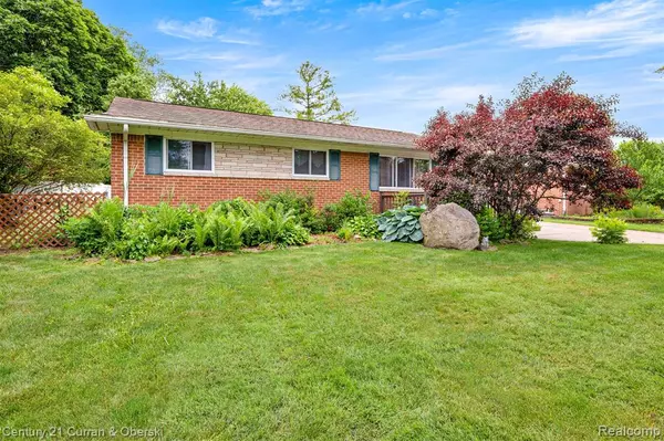 35740 Marrocco Street, Clinton Township, MI 48035 2658