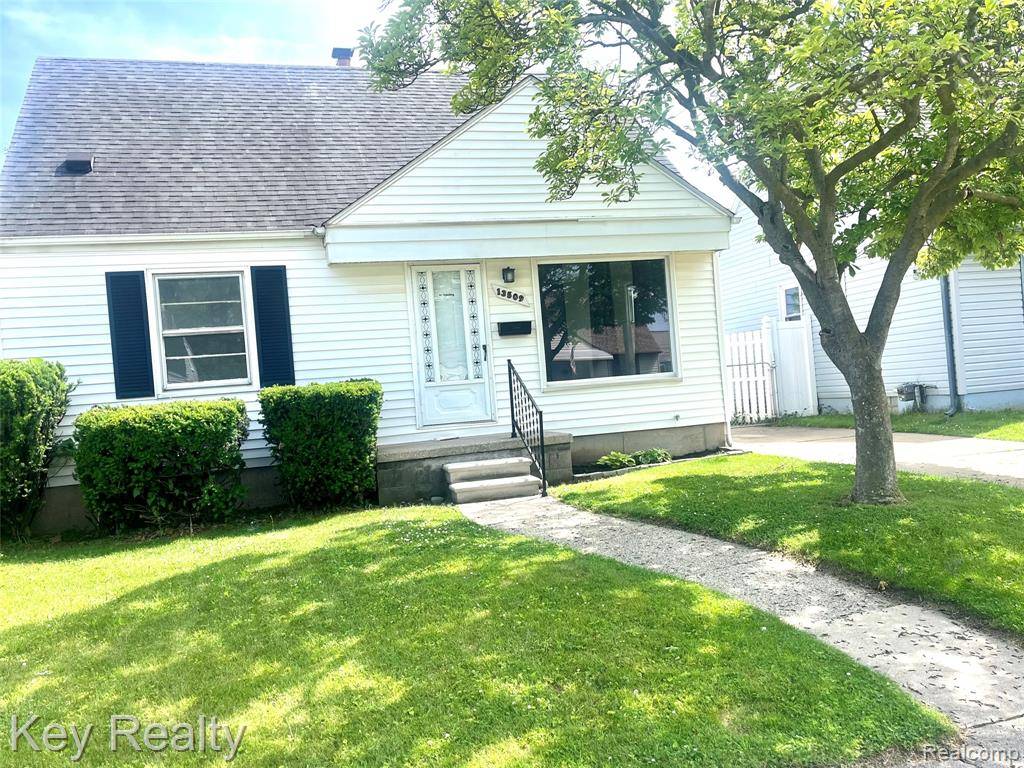 Southgate, MI 48195 3607,13509 Backus Street