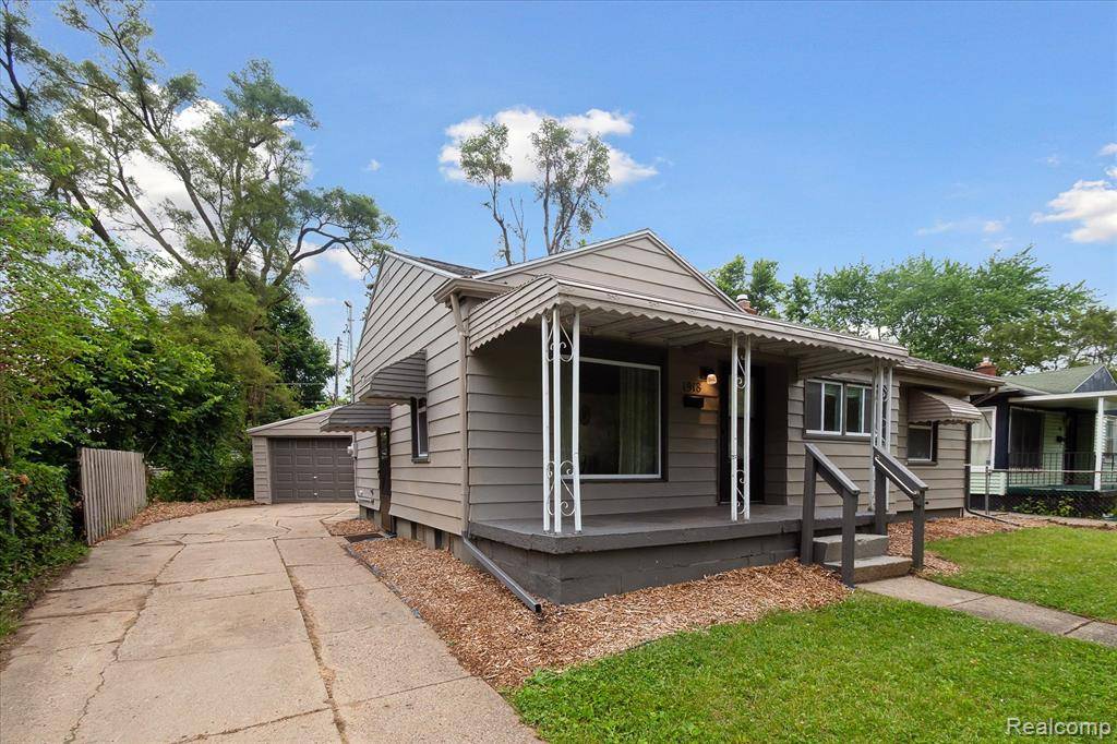 Flint, MI 48504 2095,1918 Cherrylawn Drive