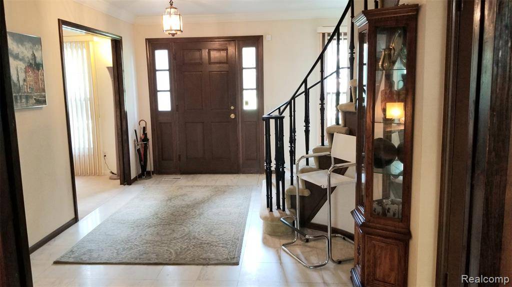 5396 Provincial Drive, Bloomfield Hills, MI 48302 2537