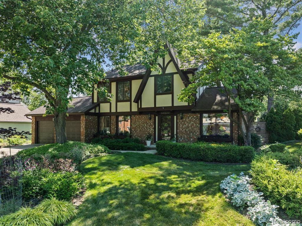 28555 Balmoral Way, Farmington Hills, MI 48334 5101