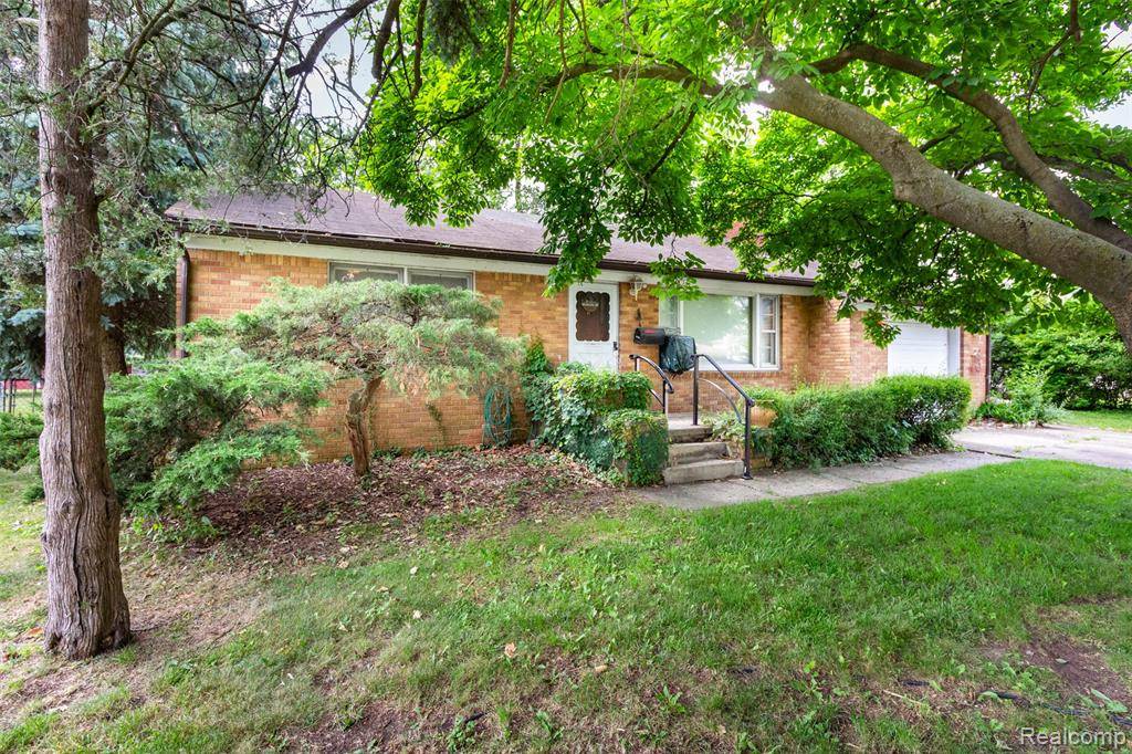 Warren, MI 48092 4331,4144 Hillcrest Drive