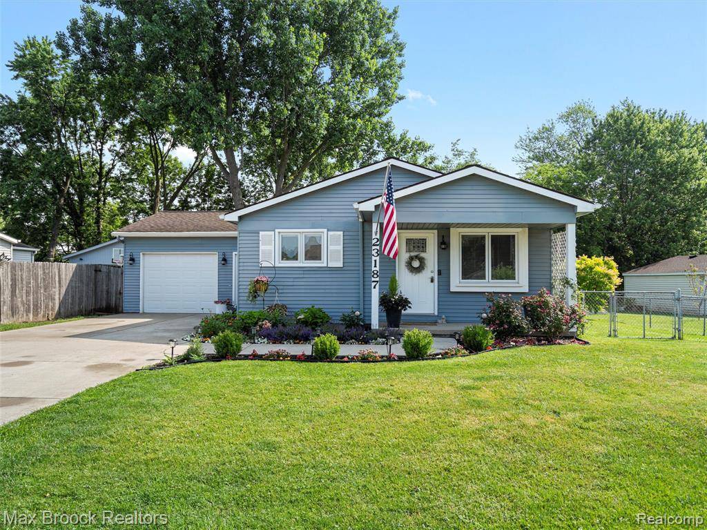 Clinton Township, MI 48035 4352,23187 Talbot Street