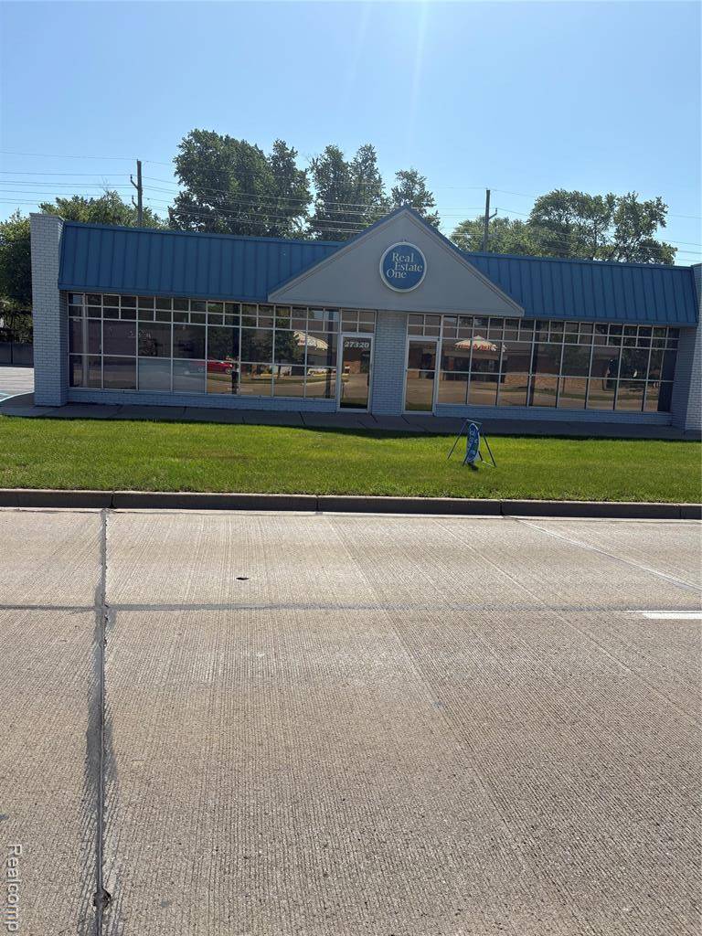 27320 Harper Avenue, Saint Clair Shores, MI 48081 1967
