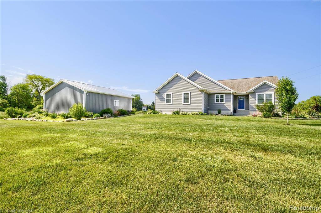 317 N Summers Road, Imlay City, MI 48444 9704