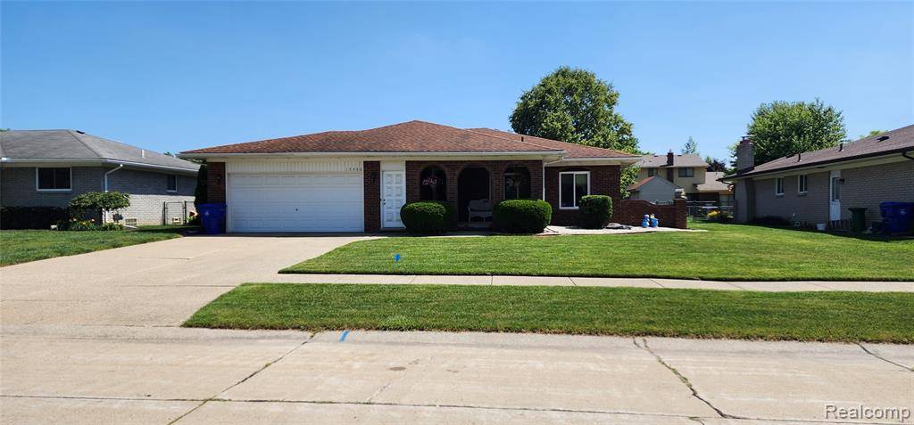 Fraser, MI 48026 4704,15480 Sherwood Lane