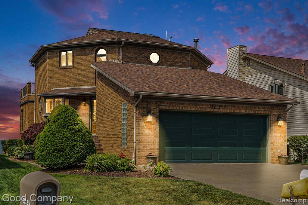 Harrison Twp, MI 48045 1481,32315 N River Road