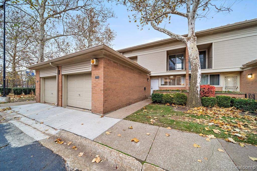 1008 TREVOR Place, Detroit, MI 48207 3809