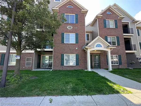 14301 Pinehurst Lane, Grand Blanc, MI 48439 2640
