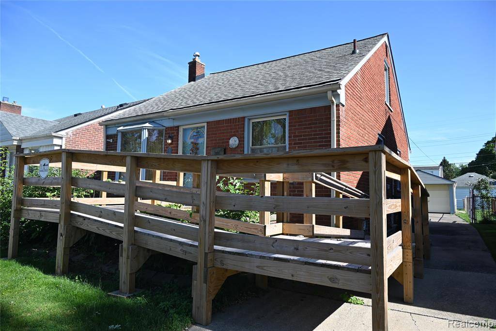 1431 Moran Avenue, Lincoln Park, MI 48146 3849