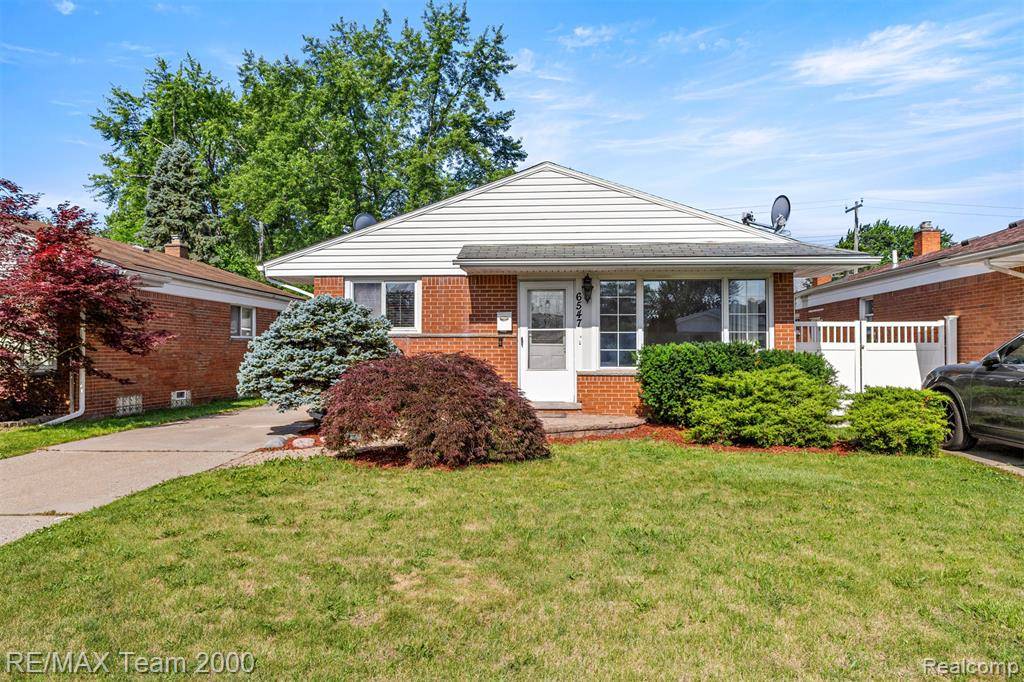 6547 Colonial Street, Dearborn Heights, MI 48127 2110