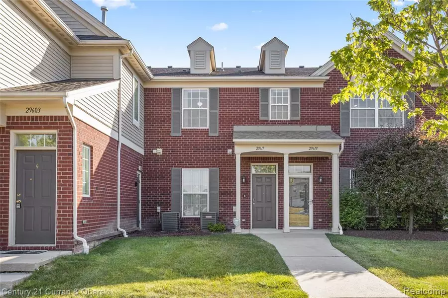 29611 Fox Run Circle, Warren, MI 48092 6308