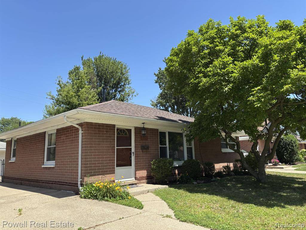 1157 E Dallas Avenue, Madison Heights, MI 48071 4106