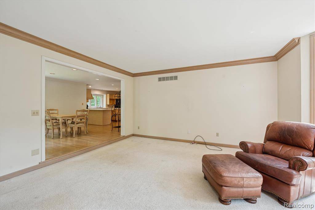 Brighton, MI 48116 9175,4270 ARGENTA Drive