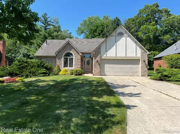 Rochester Hills, MI 48309 2981,2184 Reagan Drive