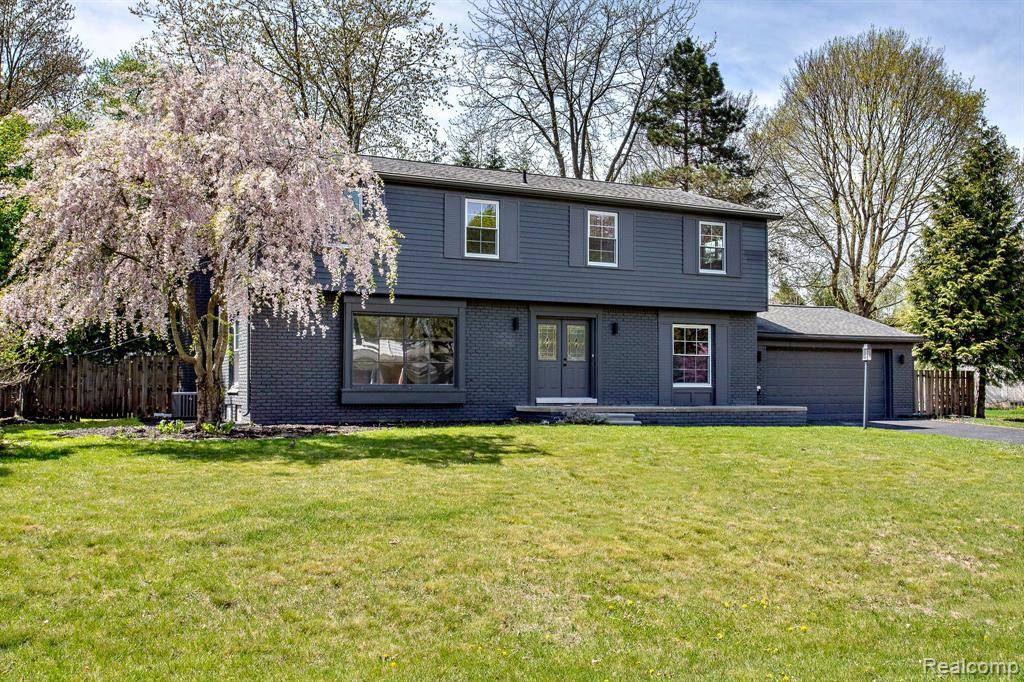 Bloomfield Hills, MI 48301 3045,6670 CATHEDRAL Drive