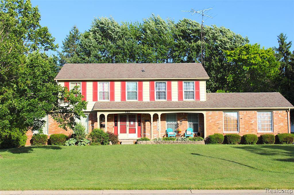 486 Charing Cross Drive, Grand Blanc, MI 48439 1568