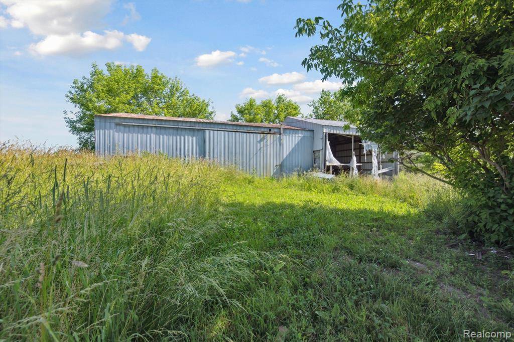 Davison, MI 48423 9118,3172 S Washburn Road