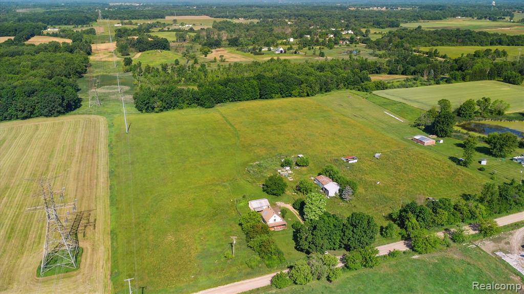 Davison, MI 48423 9118,3172 S Washburn Road