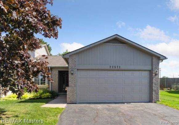 22571 Silver Creek Drive, Woodhaven, MI 48183