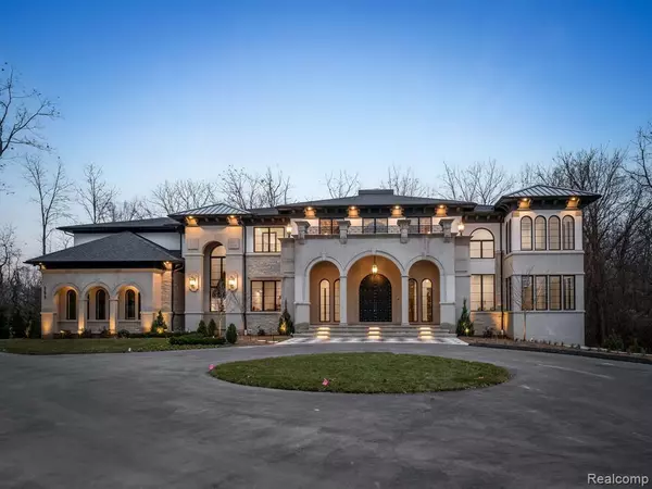 559 Barrington Park, Bloomfield Hills, MI 48304 2131